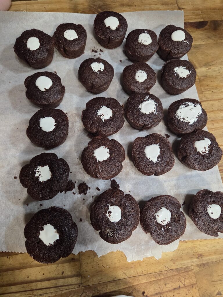 filled cupcakes