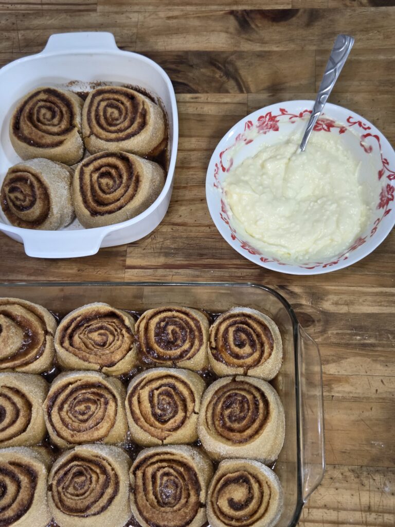 cinnamon roll assembly