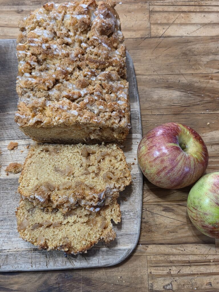 Apple cinnamon loaf